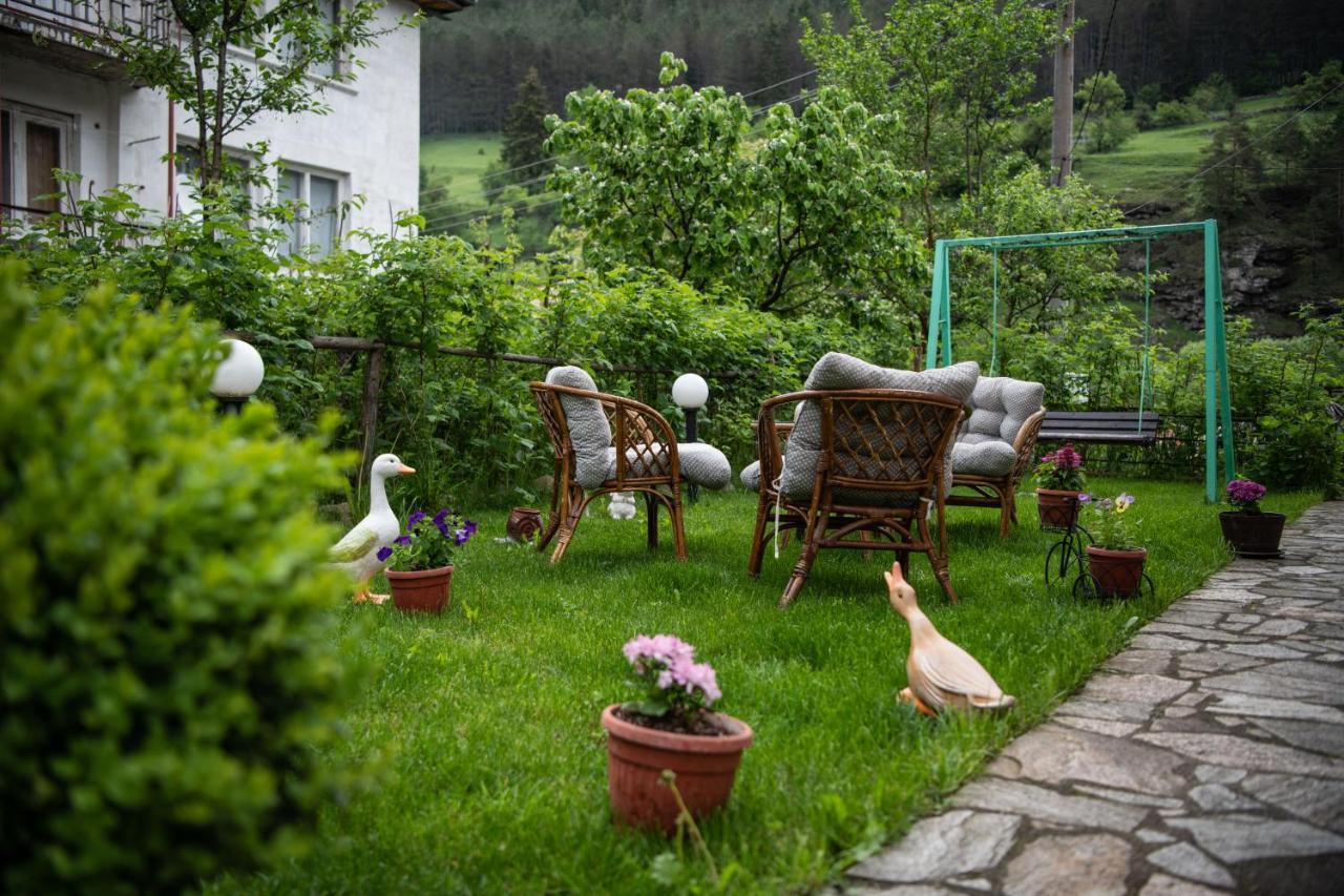 Guest House Rossy Trigrad Luaran gambar